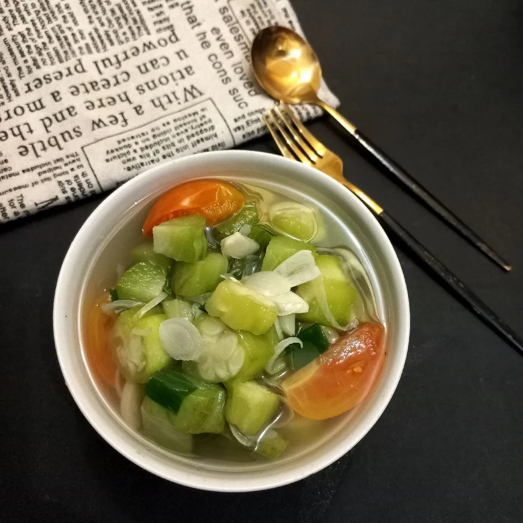 Sayur Bening Labu Siam dan Oyong