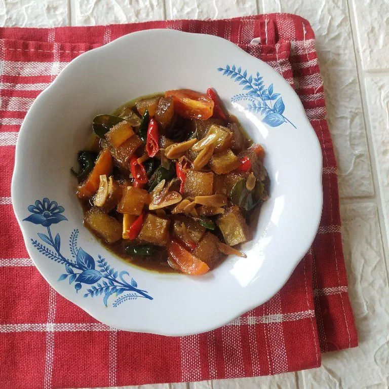 Oseng Kikil Bumbu Iris