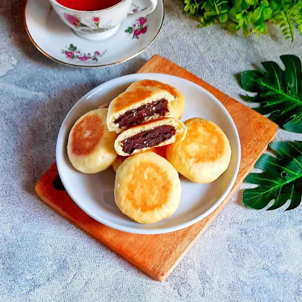 Roti Pia Isi Coklat