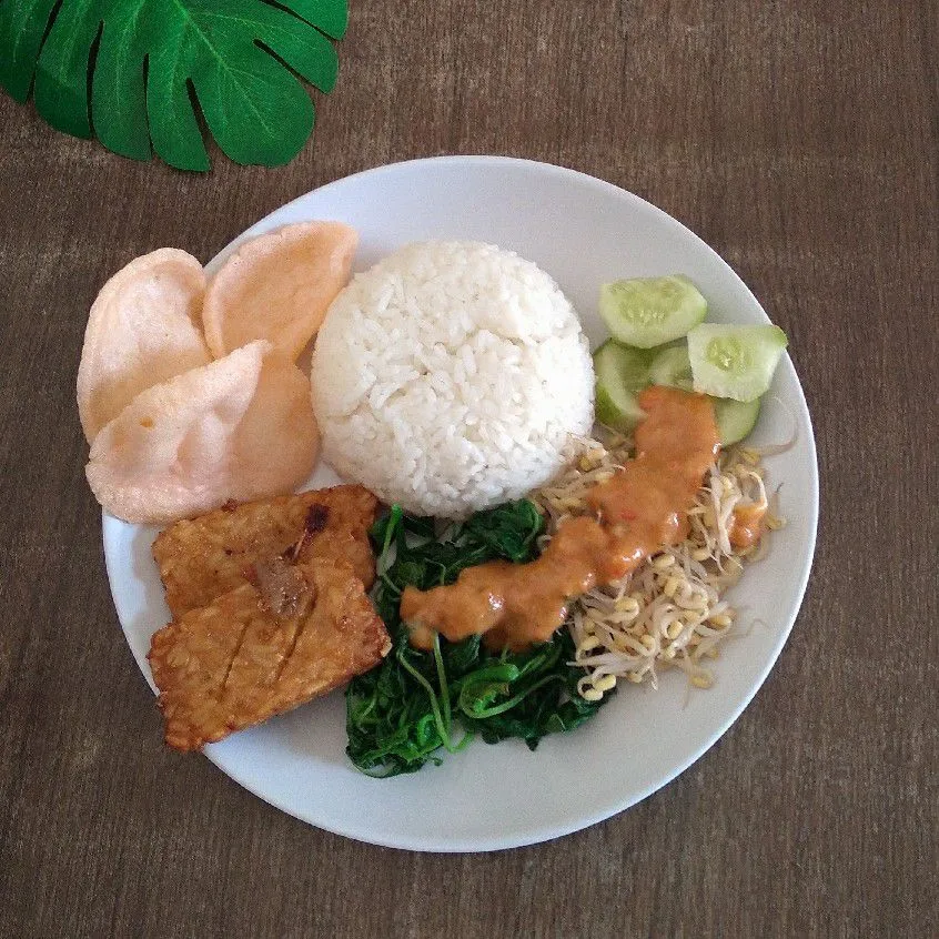 Sego Pecel Bayam Toge Timun