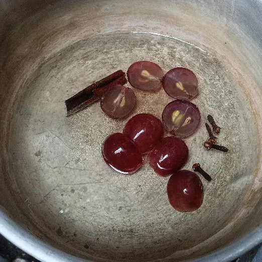 Masukkan anggur.