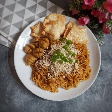 Mie Jebew Pedas