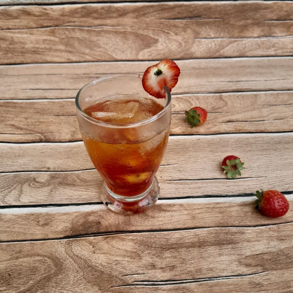 Sparkling Strawberry Lemongrass Tea