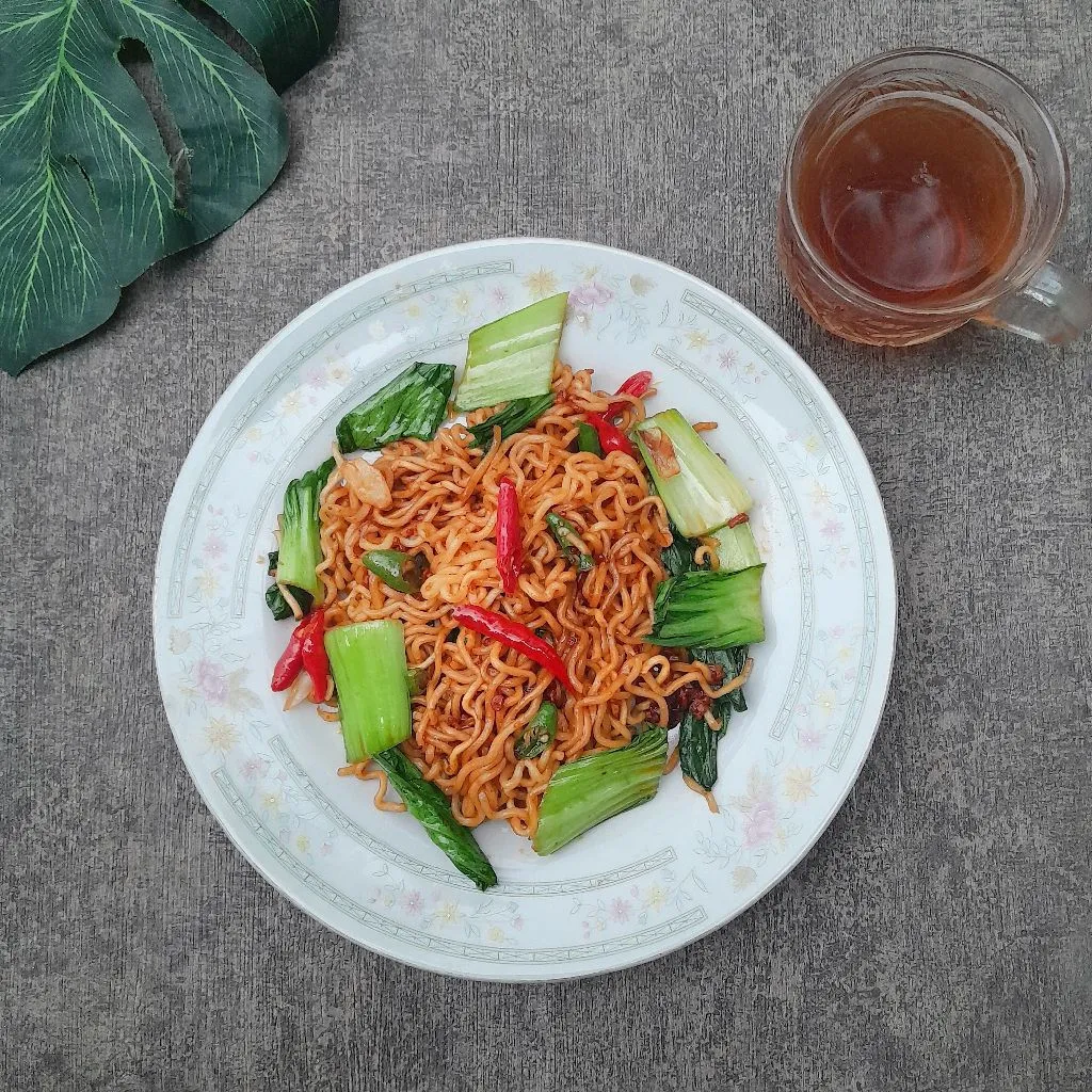 Mie Goreng Pokcoy