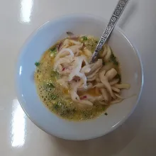 Masukkan tumisan jamur lalu aduk rata.