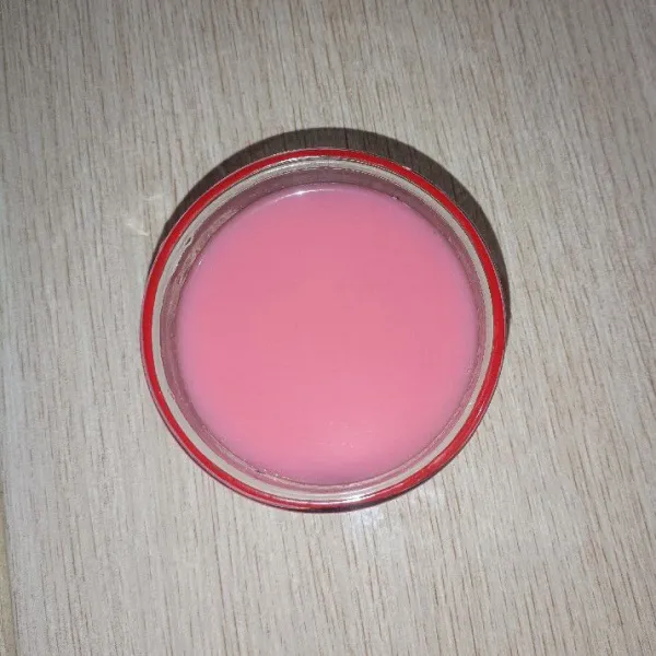 Tambahkan air rebusan rempah.