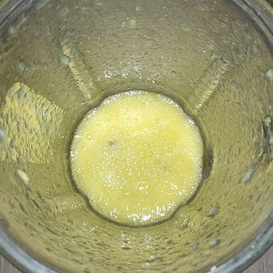 Blender hingga halus.