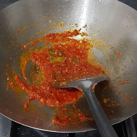 Masak hingga benar-benar tanak agar tidak langu.