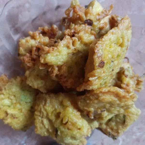 Setelah matang, angkat dan tiriskan.