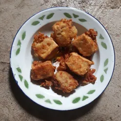 Tahu Isi Pedas