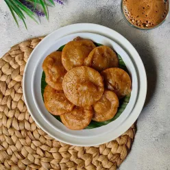 Kue Cucur Gula Merah