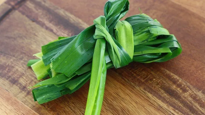 daun pandan untuk pengharum dan menambah nikmati nasi