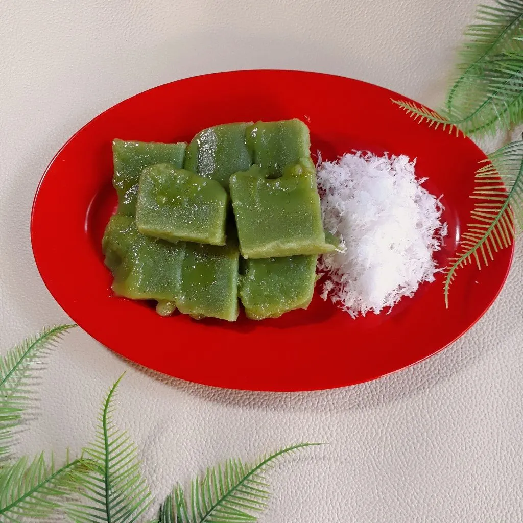 Kue Beras Pandan Suji