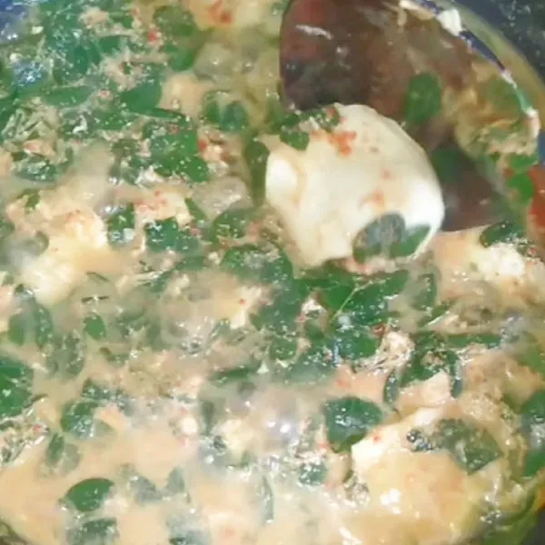 Masak gulai telur daun kelor hingga matang, dan siap di sajikan.