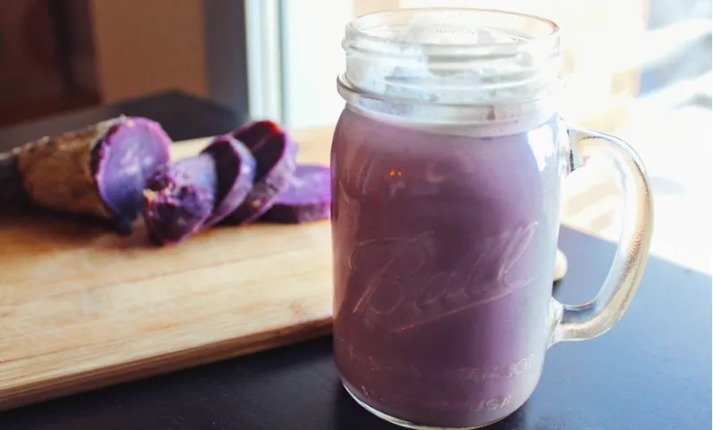 ube late minuman khas makassar yang tidak bersantan