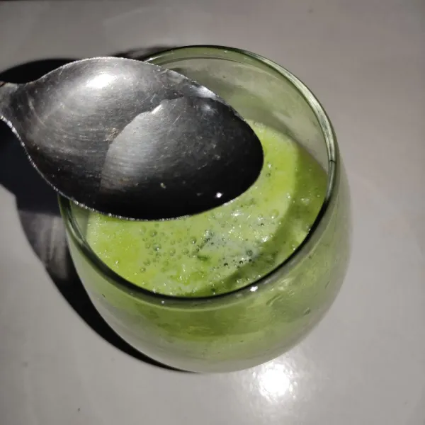 Lalu tambahkan simple sirup.