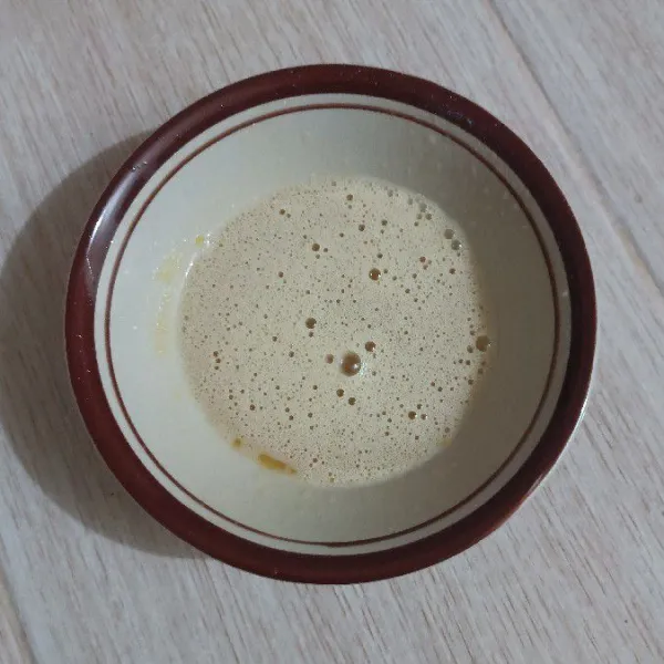 Mixernya sampai adonannya terdapat buihnya.