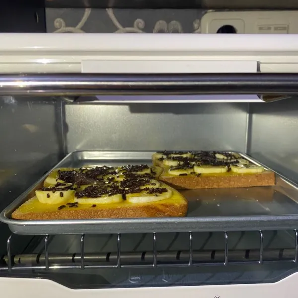 Lalu panggang sampai matang di oven dengan suhu 200 °C dengan timer 20 Menit.