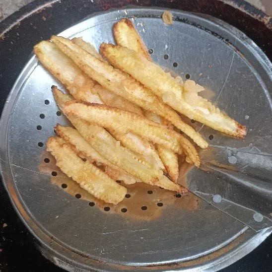 Tiriskan.