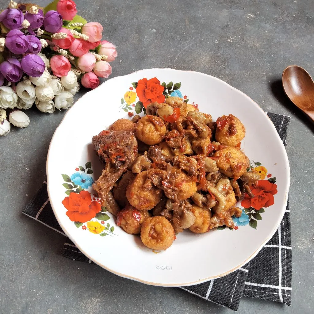 Tahu Kulit Ayam Pedas