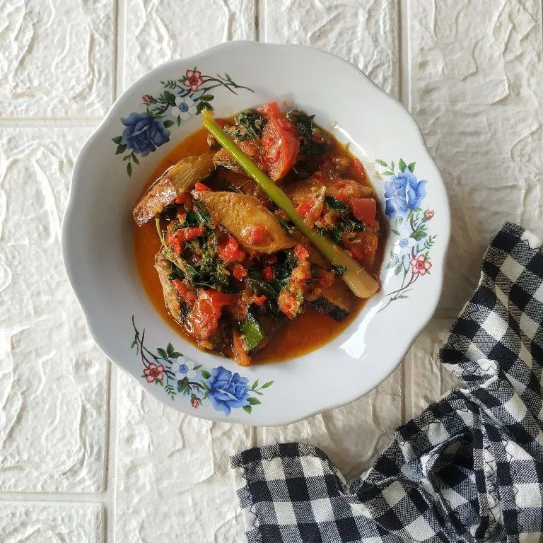 Pindang Tongkol Masak Kemangi