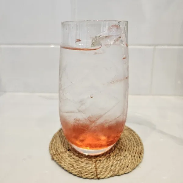 Tambahkan air soda