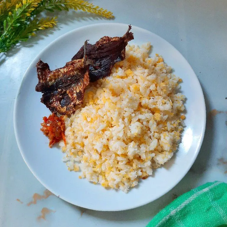 Nasi Ampok Ikan Lemuru Kering