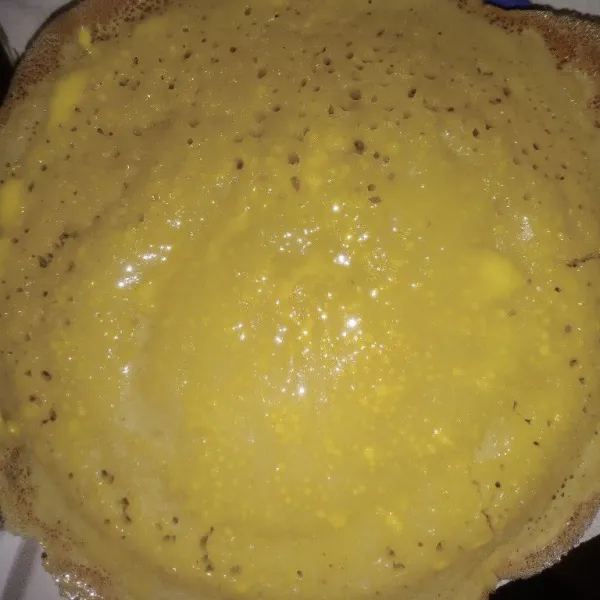 Setelah masak, oles dengan margarin.