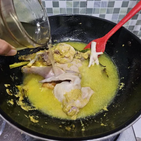 Tambahkan air secukupnya.