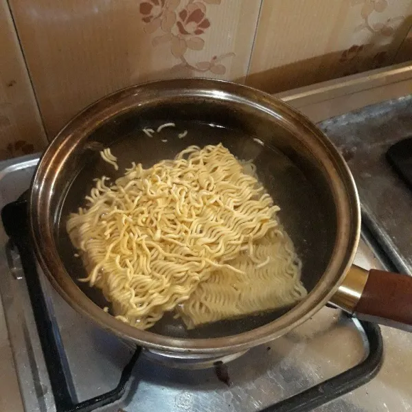 Rebus mi hingga matang.