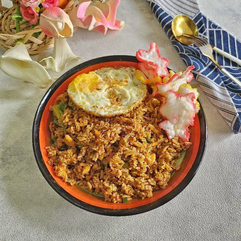 Nasi Goreng Pedas Manis Udang Peci