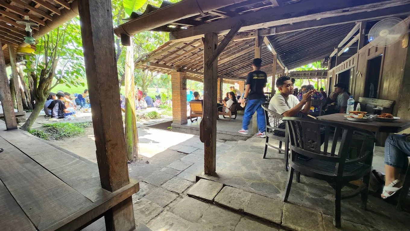 warung kopi klotok tempat wisata kuliner jogja