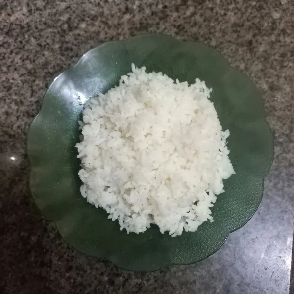 Pastikan nasi tidak bergerindil.