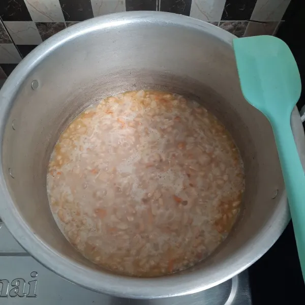 Kemudian masak hingga mendidih dan didihkan selama 10 menit.