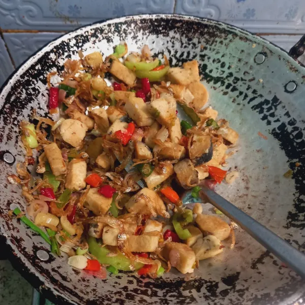 Masak sampai matang merata dan cek rasa.