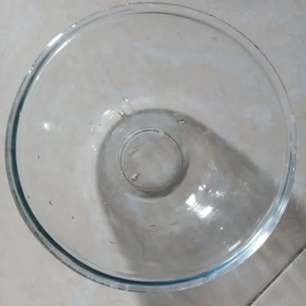 Siapkan mangkuk.