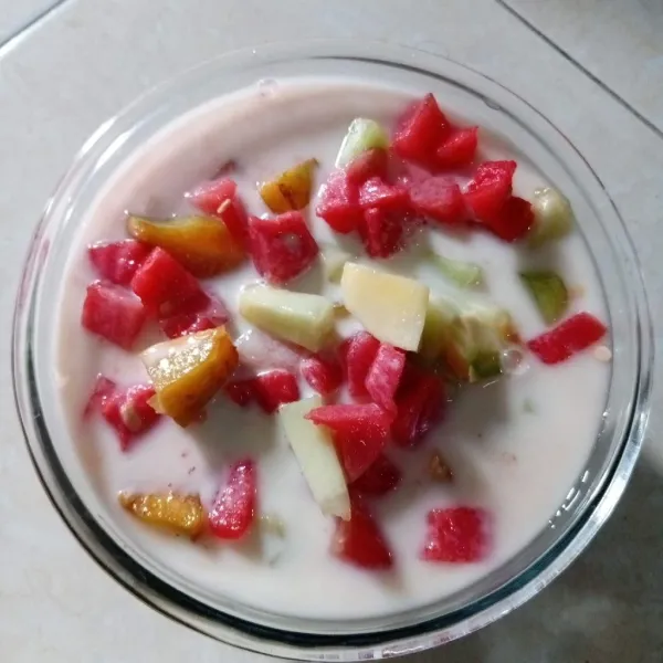 Aduk-aduk dan sajikan.