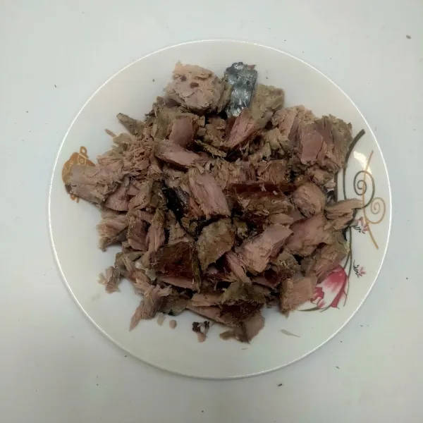Suwir ikan tongkol.