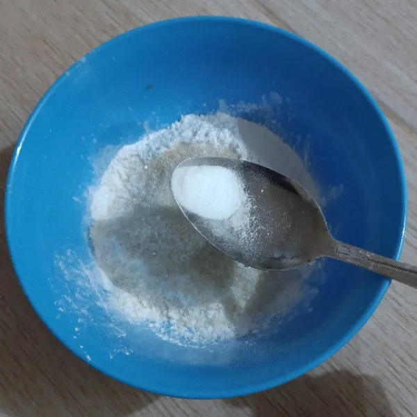 Masukkan baking powder