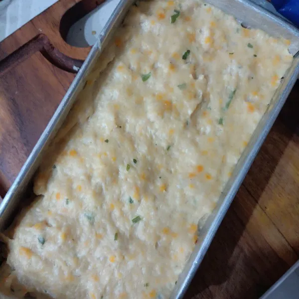 Dinginkan dan potong sesuai selera.