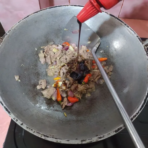 Bumbui dengan kecap manis, garam, lada dan kaldu jamur.