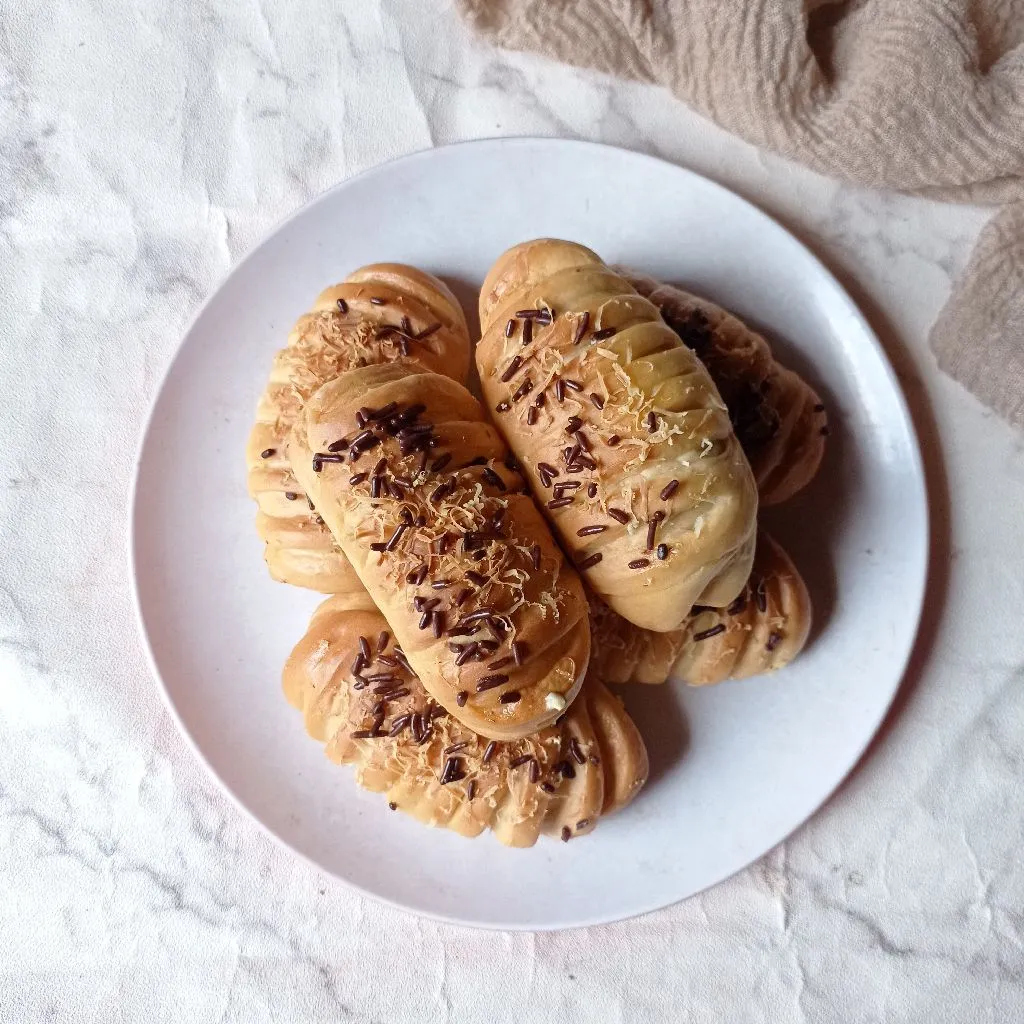 Resep Roti Isi pisang Sederhana Rumahan di Yummy App