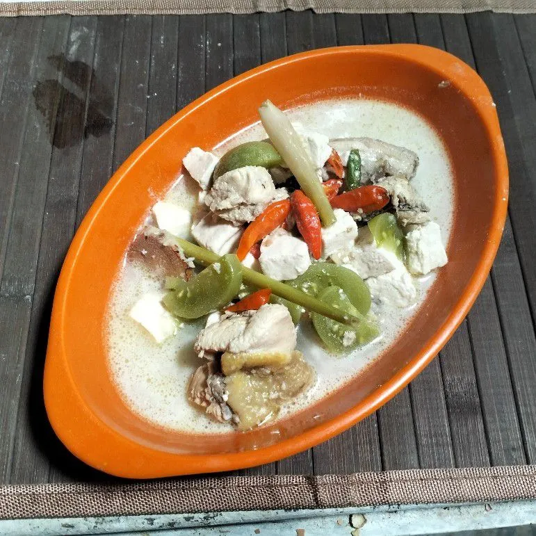 Garang Asem Ayam Tahu