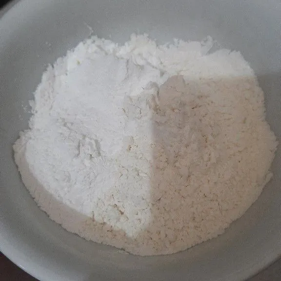 Campurkan tepung jadi 1.