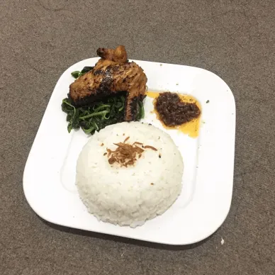 Ayam bakar bacem dan nasi putih