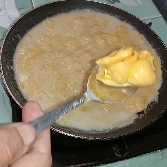 Tambahkan 1 sdm margarin.