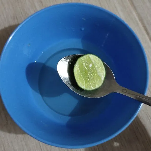 Peras dengan jeruk nipis