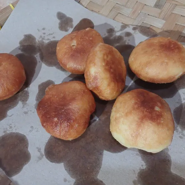 Angkat dan tiriskan. Hidangkan hangat lebih nikmat.