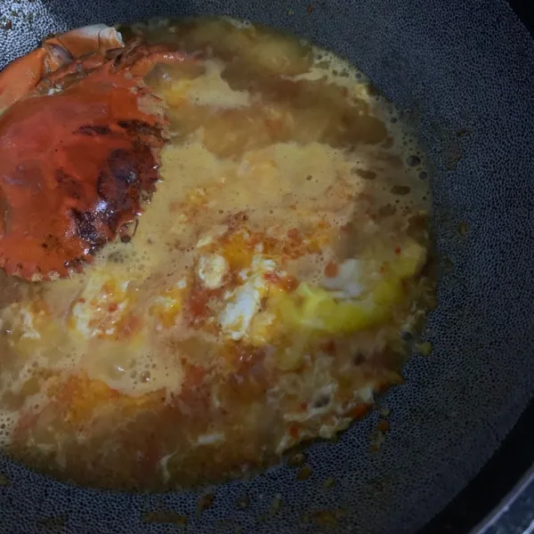 Beri telur masak selama 15 menit.