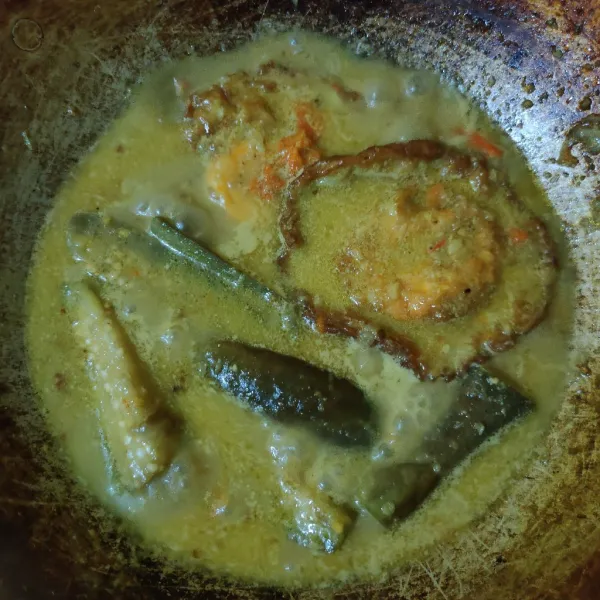 Masak hingga matang, matikan api.